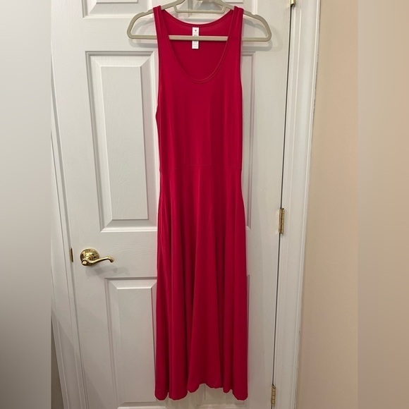KiraGrace MIDI Fit and Flare Yoga Dress Rose Pink Size Medium New with Tags - Picture 1 of 8